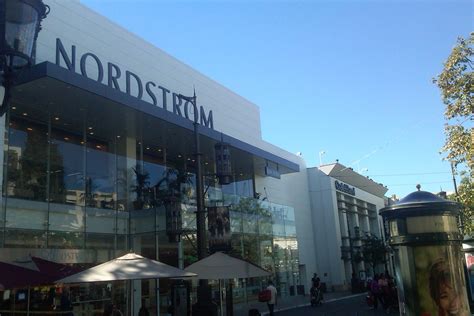 nordstrom frontenac.